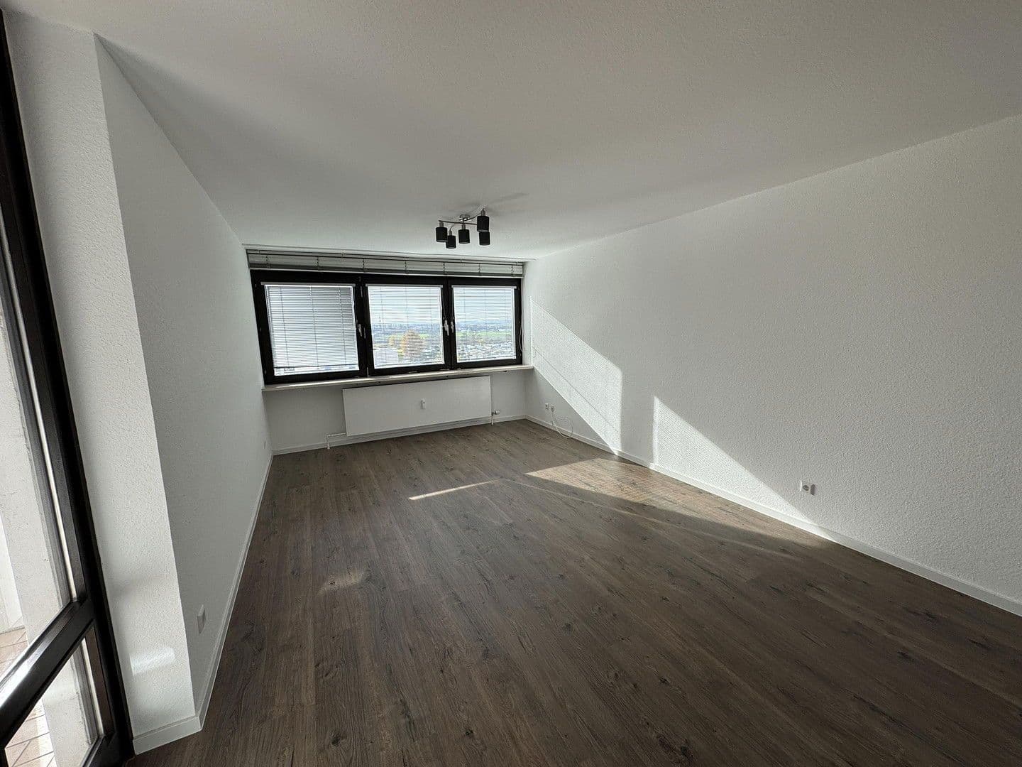 Prodej bytu 2+1 75 m², Sucystraße 14, Bietigheim-Bissingen, Bádensko-Württembersko Prodej bytu 2+1 75 m², Sucystraße 14, Bietigheim-Bissingen, Bádensko-Württembersko