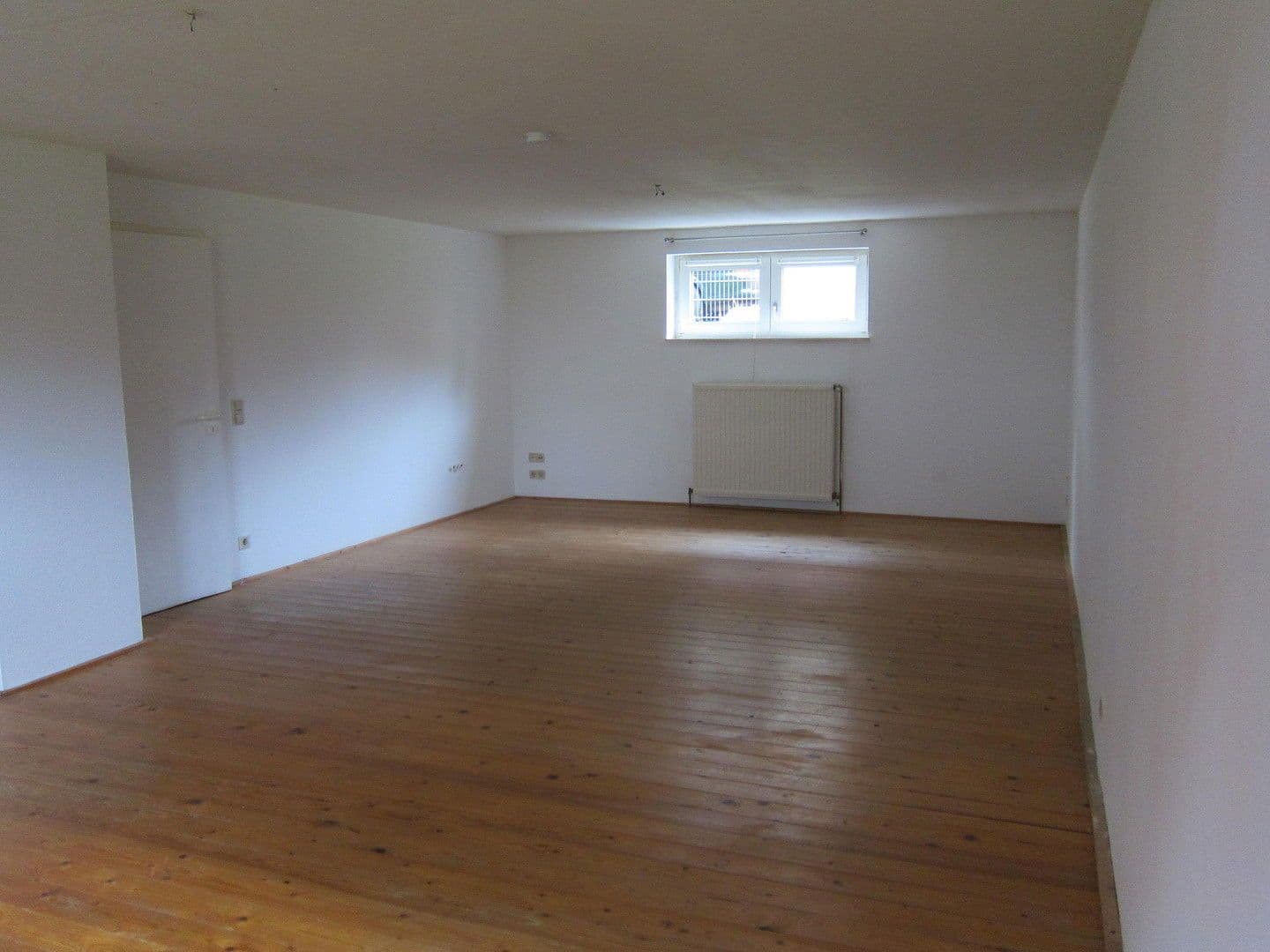 Pronájem bytu 1+1 67 m², Barsinghausen, Dolní Sasko Pronájem bytu 1+1 67 m², Barsinghausen, Dolní Sasko