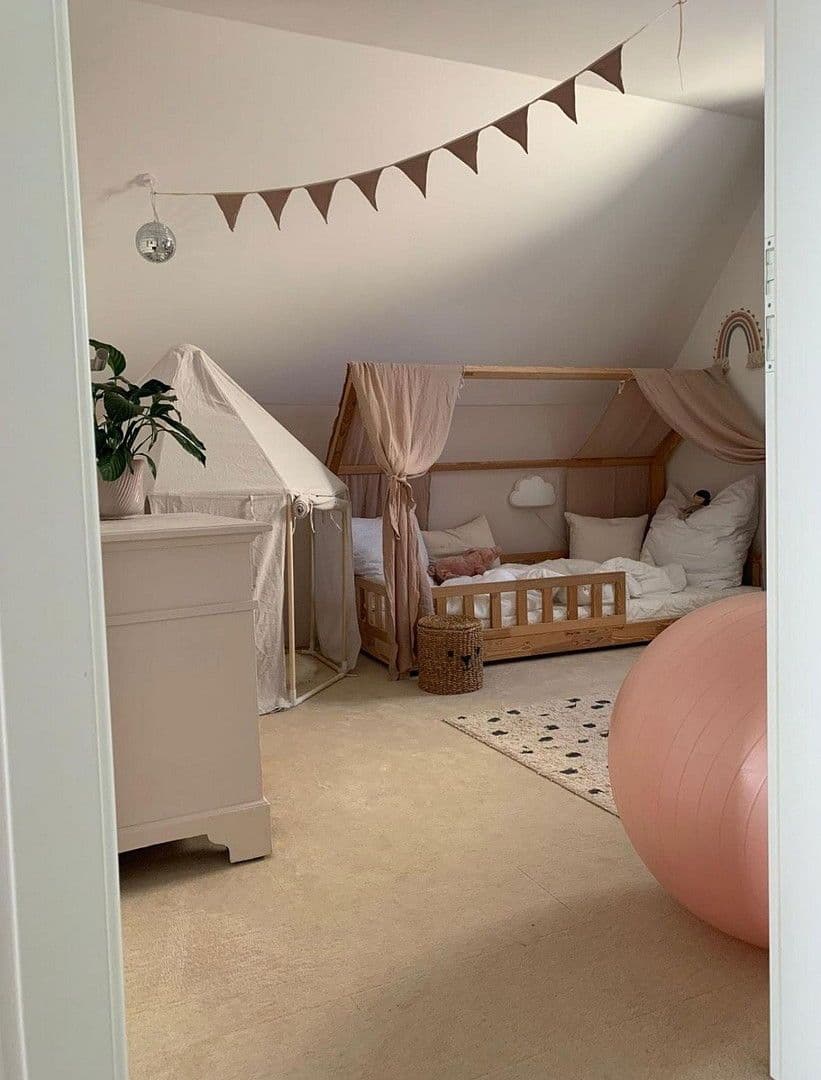 Prodej domu 106 m², pozemek 617 m², Walsrode, Dolní Sasko Prodej domu 106 m², pozemek 617 m², Walsrode, Dolní Sasko