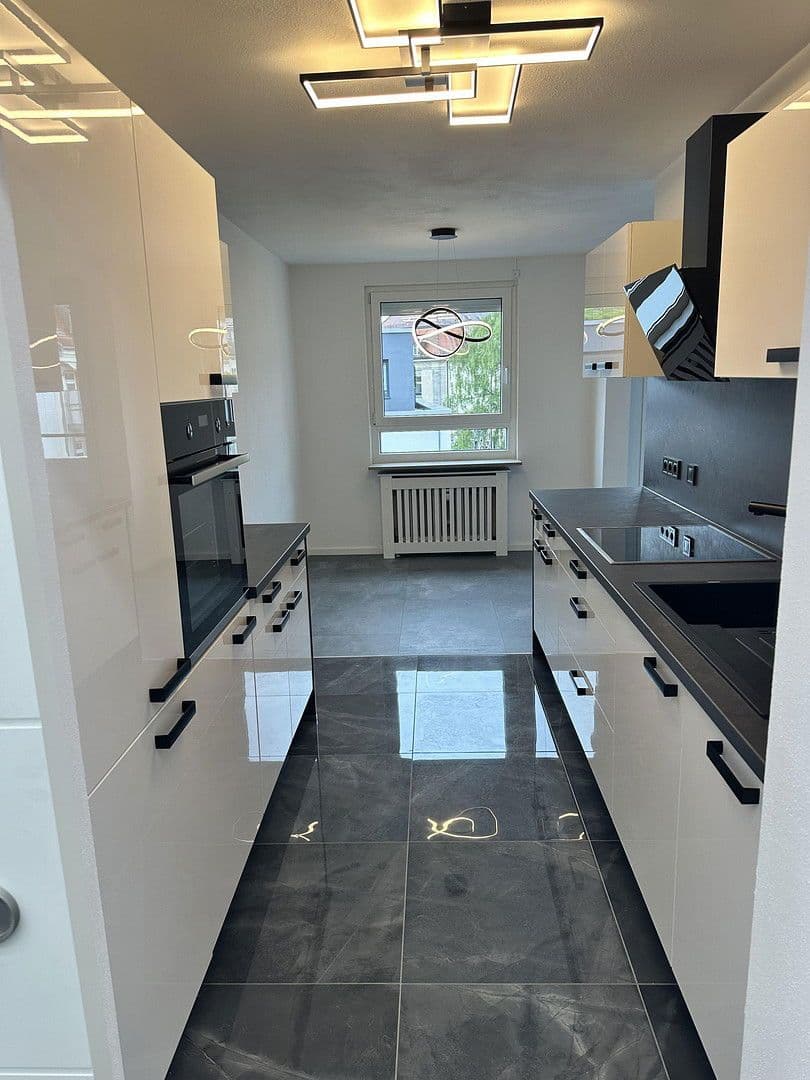 Pronájem bytu 2+kk 67 m², Wölfelstraße 18, Bayreuth, Bavorsko Pronájem bytu 2+kk 67 m², Wölfelstraße 18, Bayreuth, Bavorsko