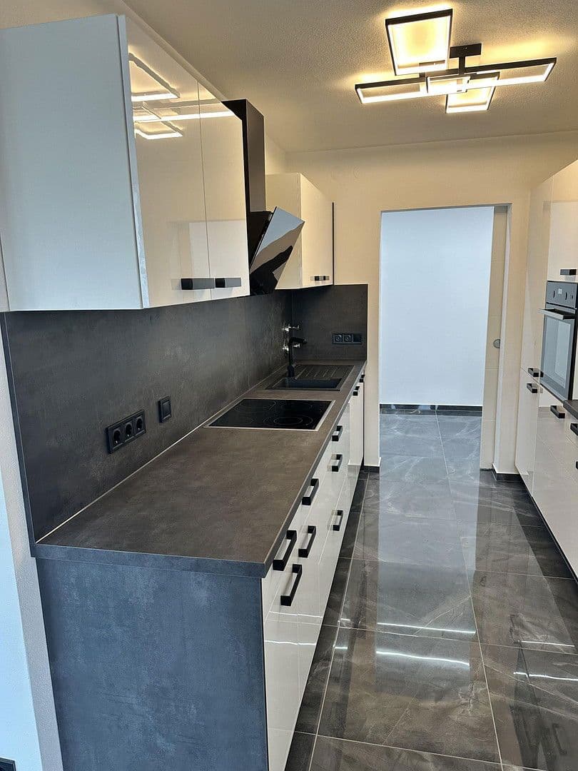 Pronájem bytu 2+kk 67 m², Wölfelstraße 18, Bayreuth, Bavorsko Pronájem bytu 2+kk 67 m², Wölfelstraße 18, Bayreuth, Bavorsko