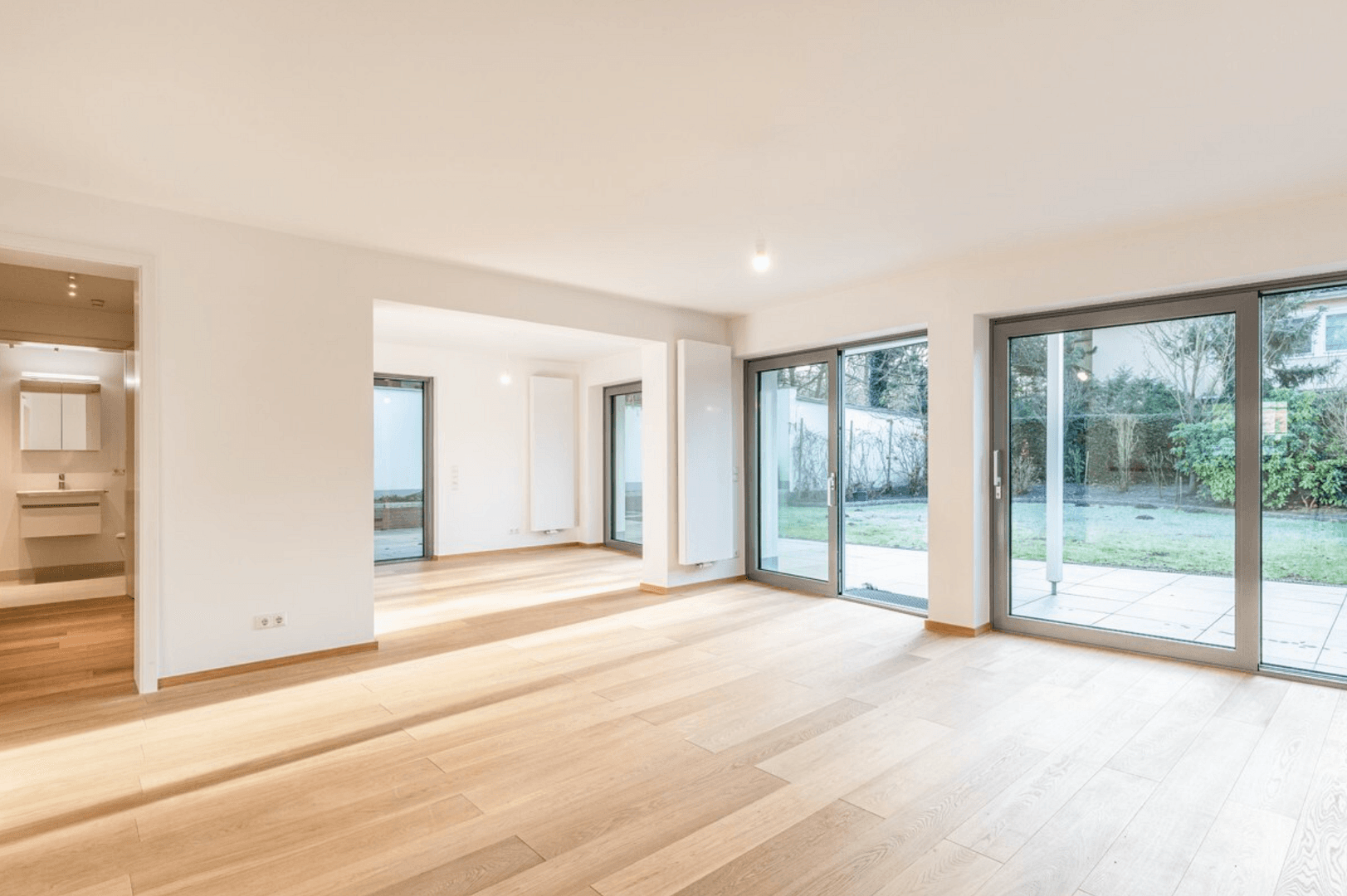 Pronájem domu 150 m², pozemek 376 m², Hamburg, Hamburg Pronájem domu 150 m², pozemek 376 m², Hamburg, Hamburg