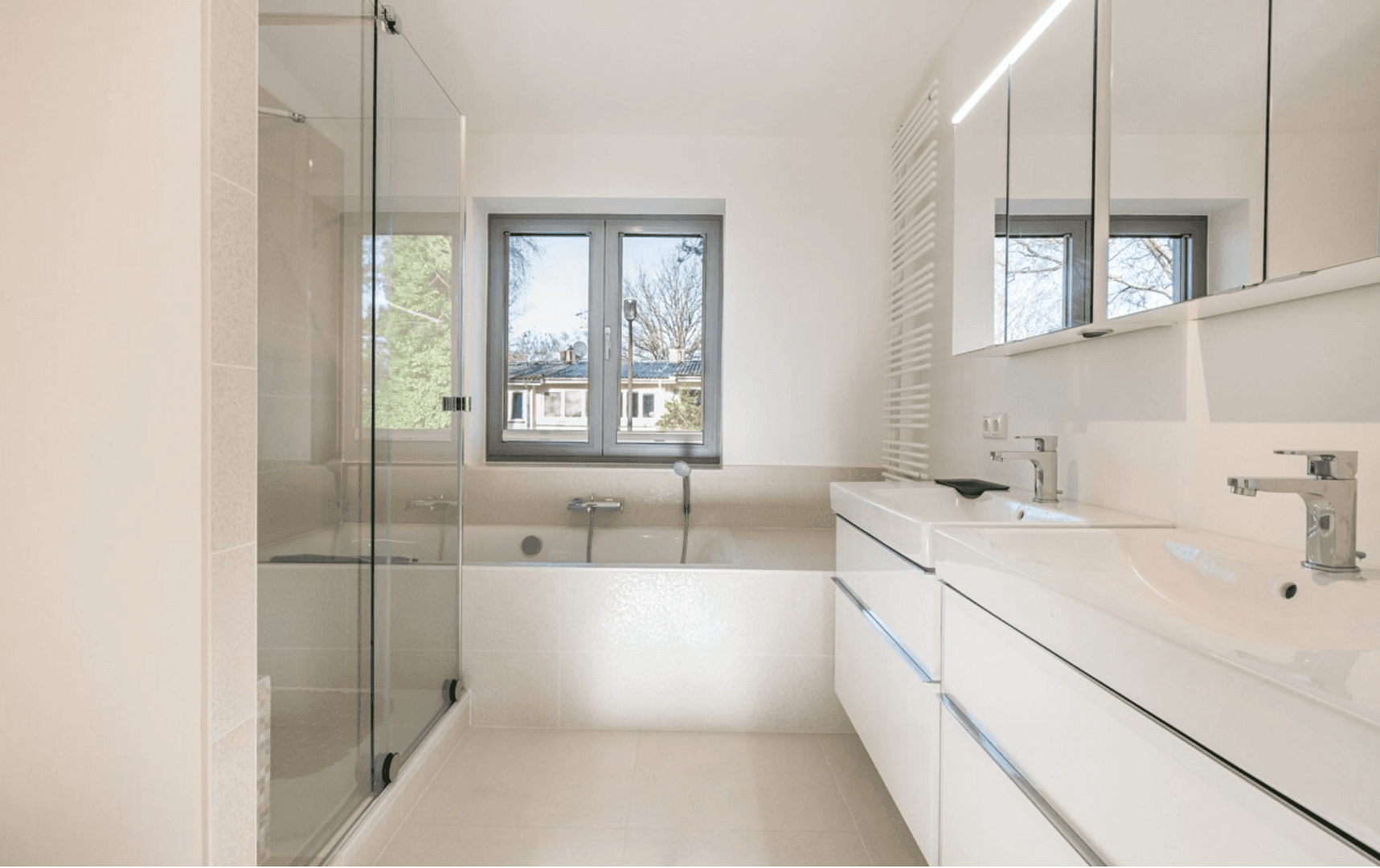 Pronájem domu 150 m², pozemek 376 m², Hamburg, Hamburg Pronájem domu 150 m², pozemek 376 m², Hamburg, Hamburg