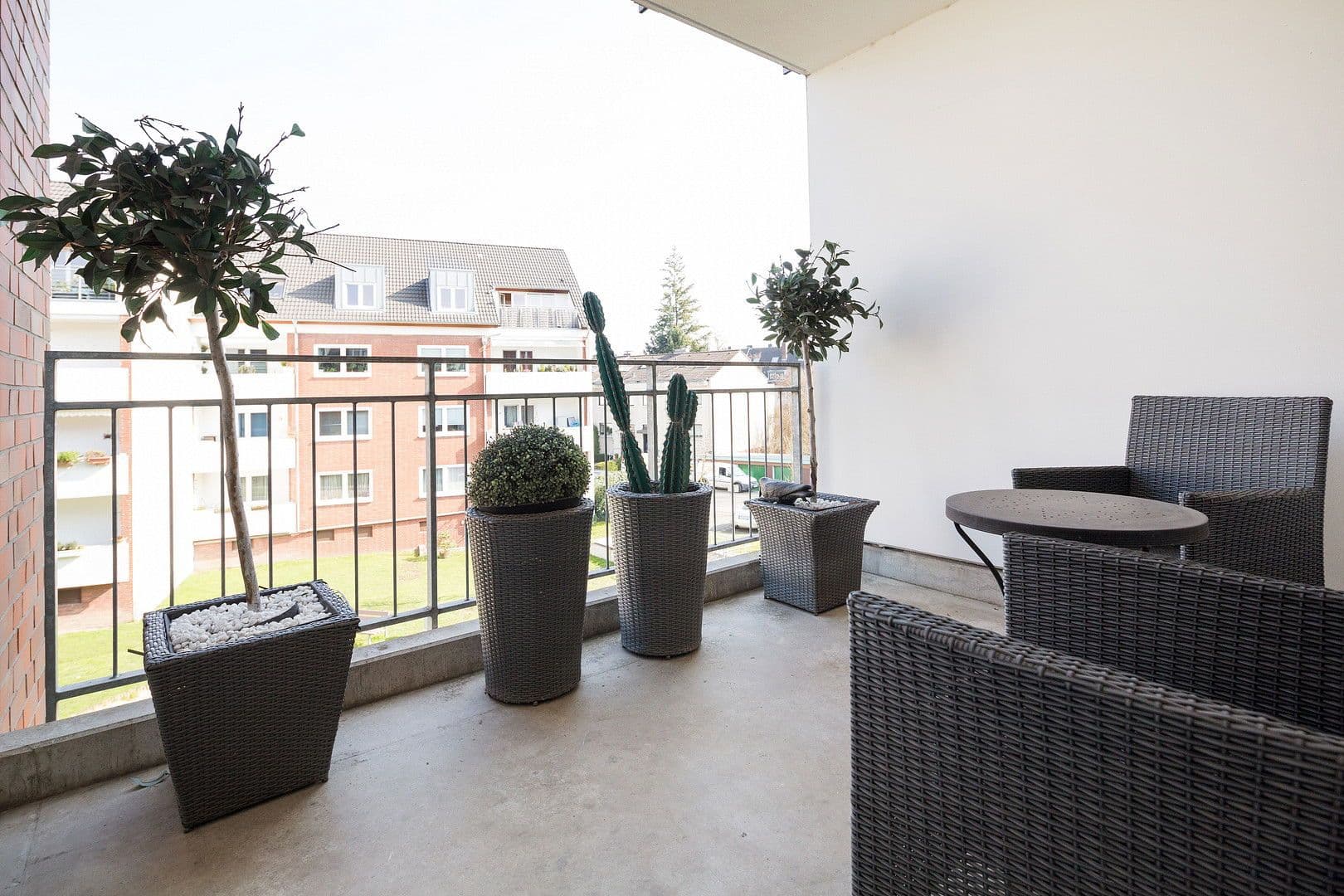 Pronájem bytu 2+1 60 m², Düsseldorf, Severní Porýní-Vestfálsko Pronájem bytu 2+1 60 m², Düsseldorf, Severní Porýní-Vestfálsko