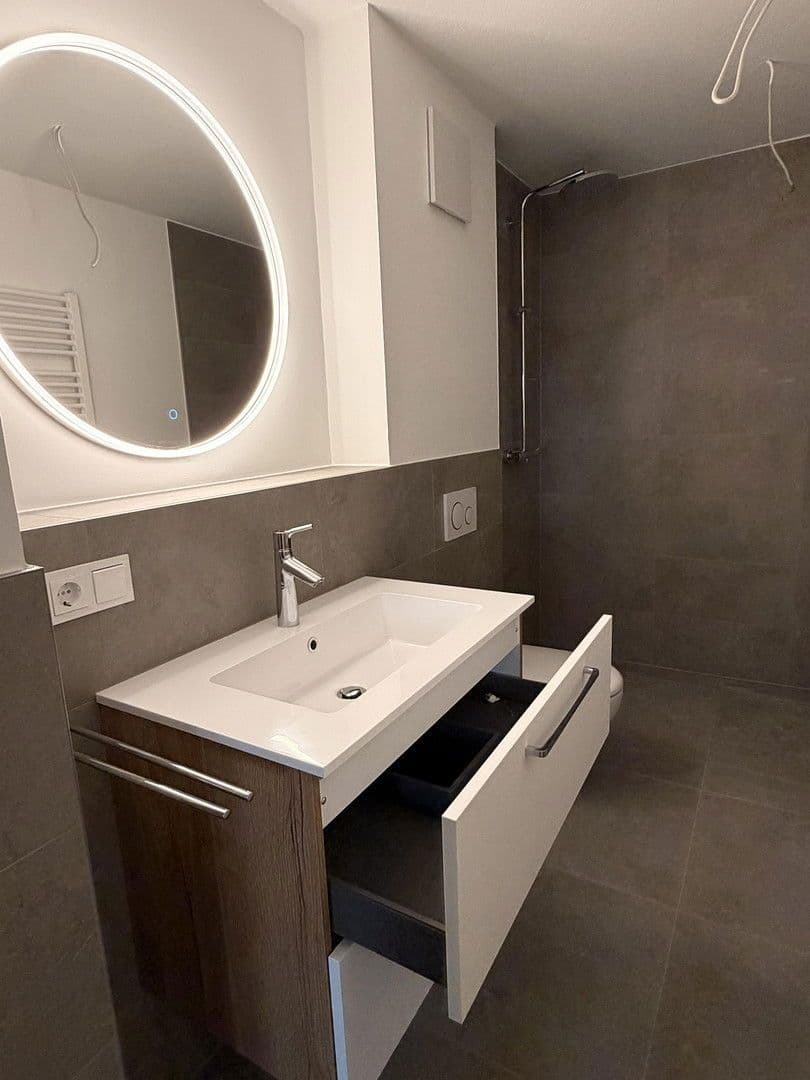 Pronájem bytu 3+1 67 m², Karl-Bergmüller-Str. 1, Bretzfeld, Bádensko-Württembersko Pronájem bytu 3+1 67 m², Karl-Bergmüller-Str. 1, Bretzfeld, Bádensko-Württembersko