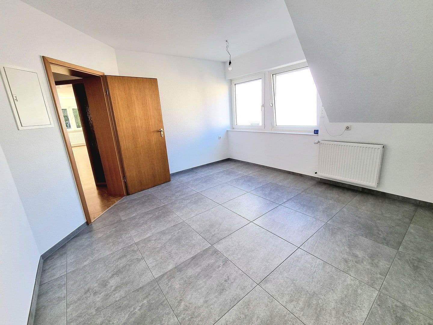 Pronájem bytu 3+kk 119 m², Bochum, Severní Porýní-Vestfálsko Pronájem bytu 3+kk 119 m², Bochum, Severní Porýní-Vestfálsko