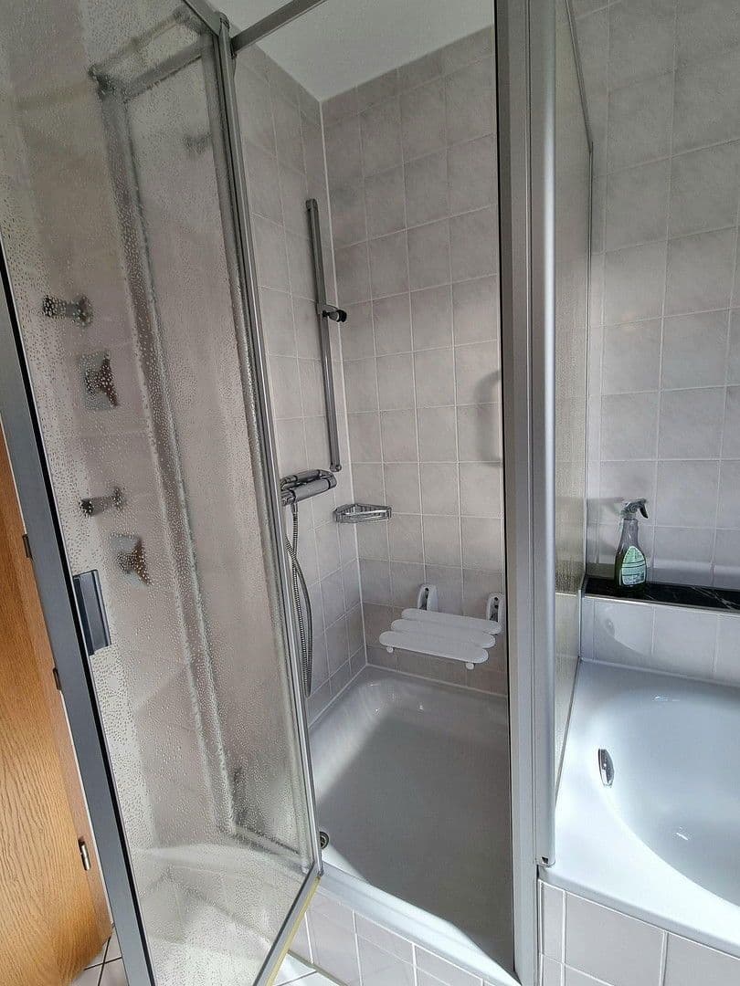 Pronájem bytu 3+kk 119 m², Bochum, Severní Porýní-Vestfálsko Pronájem bytu 3+kk 119 m², Bochum, Severní Porýní-Vestfálsko