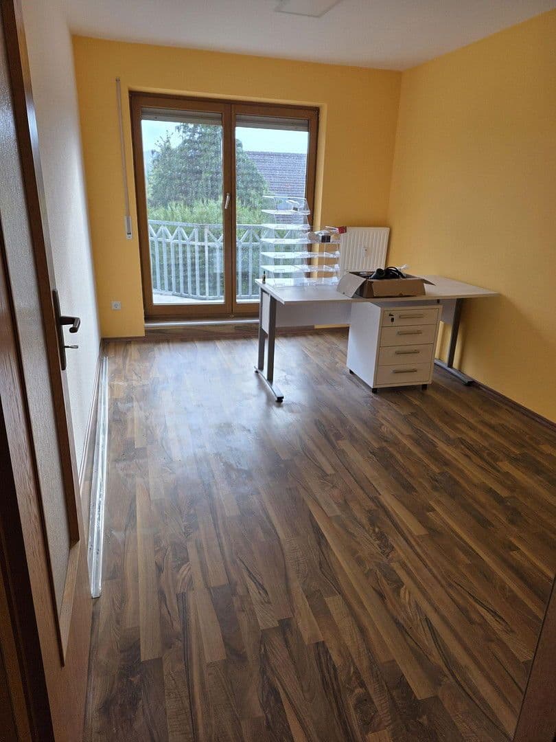 Pronájem bytu 3+1 85 m², Landau, Porýní-Falc Pronájem bytu 3+1 85 m², Landau, Porýní-Falc