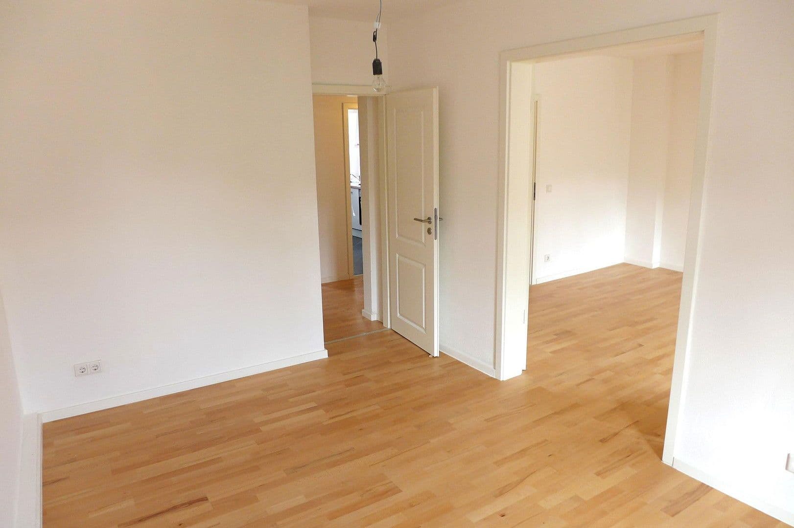 Pronájem bytu 3+1 86 m², Schweppermannstr.0, Nürnberg, Bavorsko Pronájem bytu 3+1 86 m², Schweppermannstr.0, Nürnberg, Bavorsko