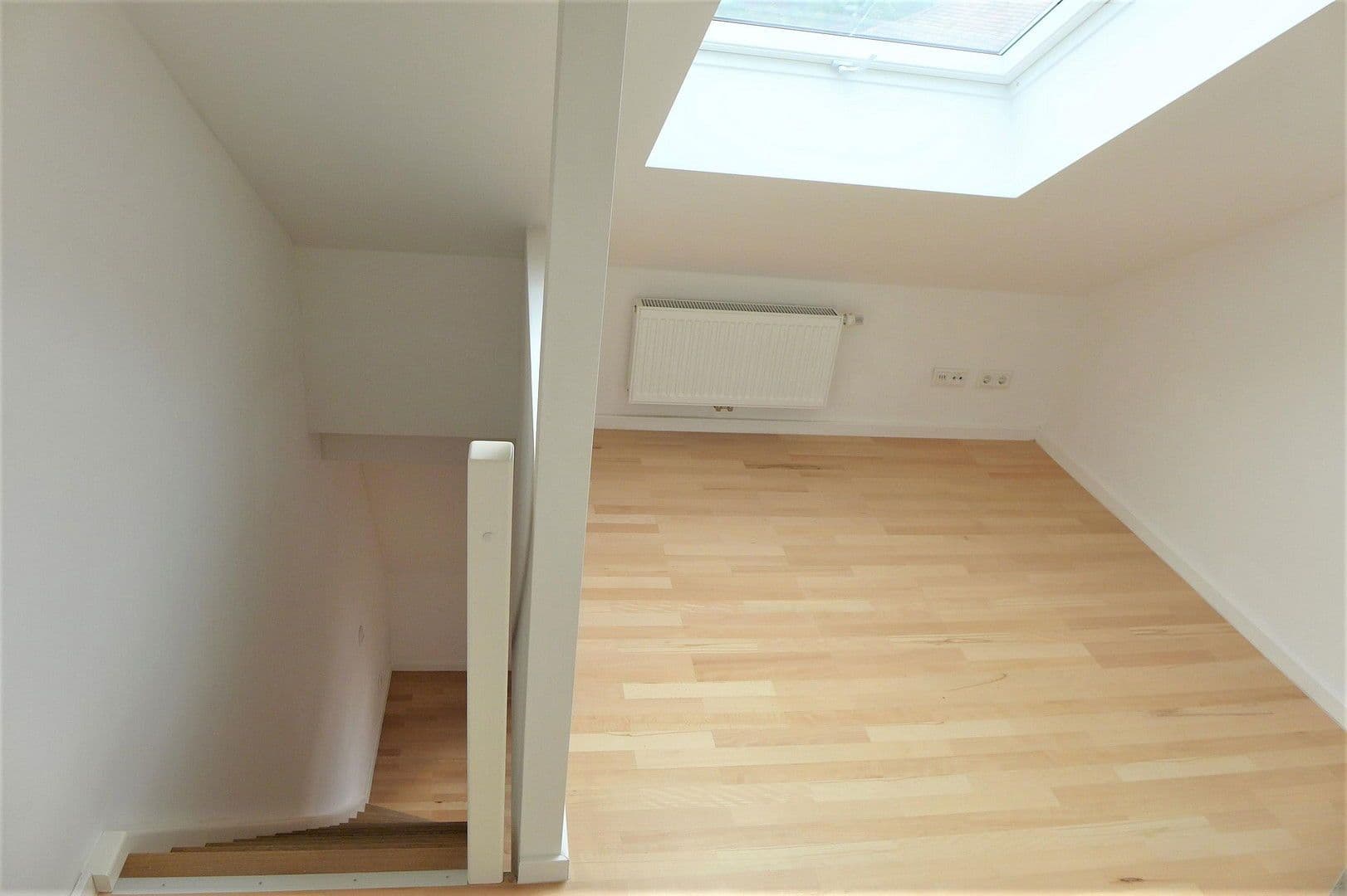 Pronájem bytu 3+1 86 m², Schweppermannstr.0, Nürnberg, Bavorsko Pronájem bytu 3+1 86 m², Schweppermannstr.0, Nürnberg, Bavorsko