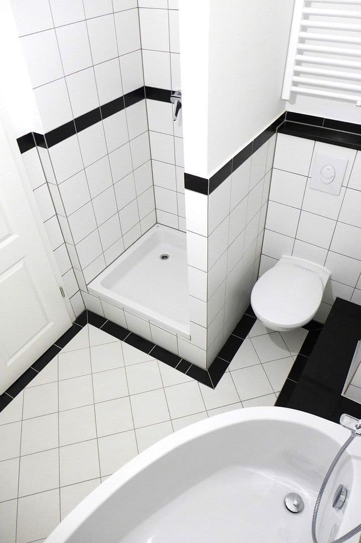 Pronájem bytu 3+1 86 m², Schweppermannstr.0, Nürnberg, Bavorsko Pronájem bytu 3+1 86 m², Schweppermannstr.0, Nürnberg, Bavorsko