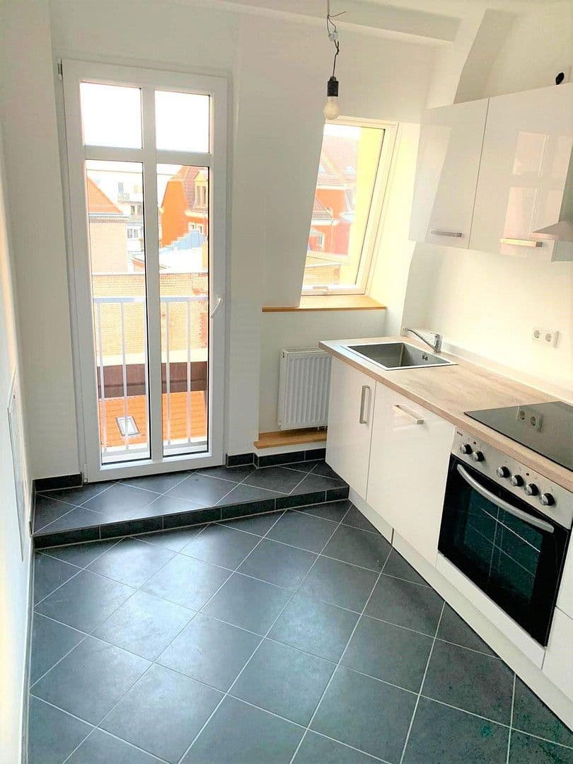 Pronájem bytu 3+1 86 m², Schweppermannstr.0, Nürnberg, Bavorsko Pronájem bytu 3+1 86 m², Schweppermannstr.0, Nürnberg, Bavorsko