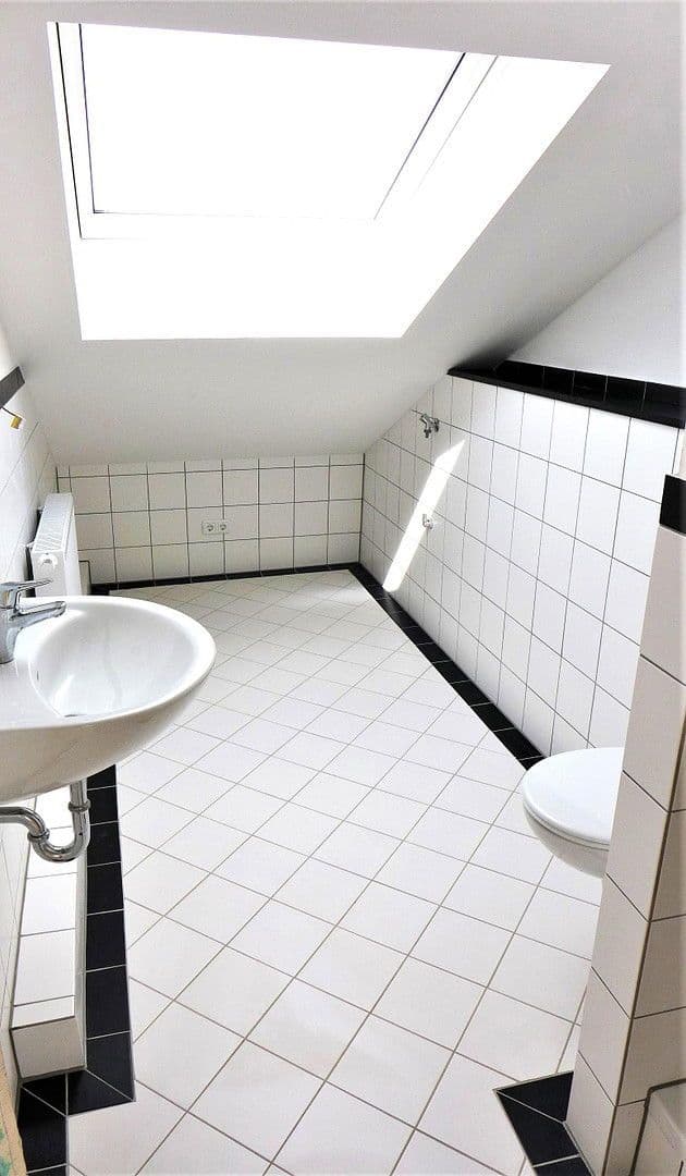 Pronájem bytu 3+1 86 m², Schweppermannstr.0, Nürnberg, Bavorsko Pronájem bytu 3+1 86 m², Schweppermannstr.0, Nürnberg, Bavorsko