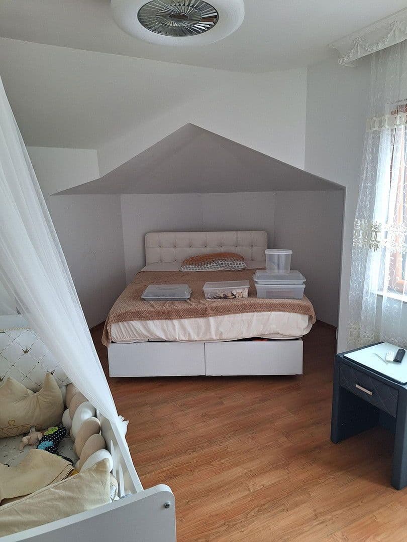 Prodej domu 110 m², pozemek 383 m², Winkeläckerstraße 14, Wien,Floridsdorf, Wien Prodej domu 110 m², pozemek 383 m², Winkeläckerstraße 14, Wien,Floridsdorf, Wien