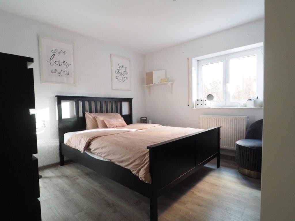 Prodej domu 386 m², pozemek 473 m², Niefern-Öschelbronn, Bádensko-Württembersko Prodej domu 386 m², pozemek 473 m², Niefern-Öschelbronn, Bádensko-Württembersko