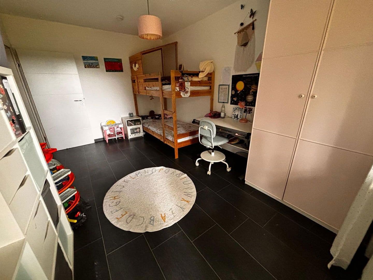 Prodej bytu 4+1 100 m², Allinger Straße 149, Puchheim, Bavorsko Prodej bytu 4+1 100 m², Allinger Straße 149, Puchheim, Bavorsko