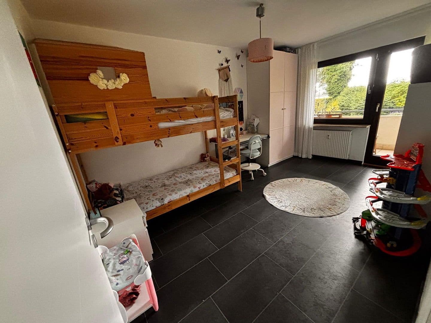 Prodej bytu 4+1 100 m², Allinger Straße 149, Puchheim, Bavorsko Prodej bytu 4+1 100 m², Allinger Straße 149, Puchheim, Bavorsko