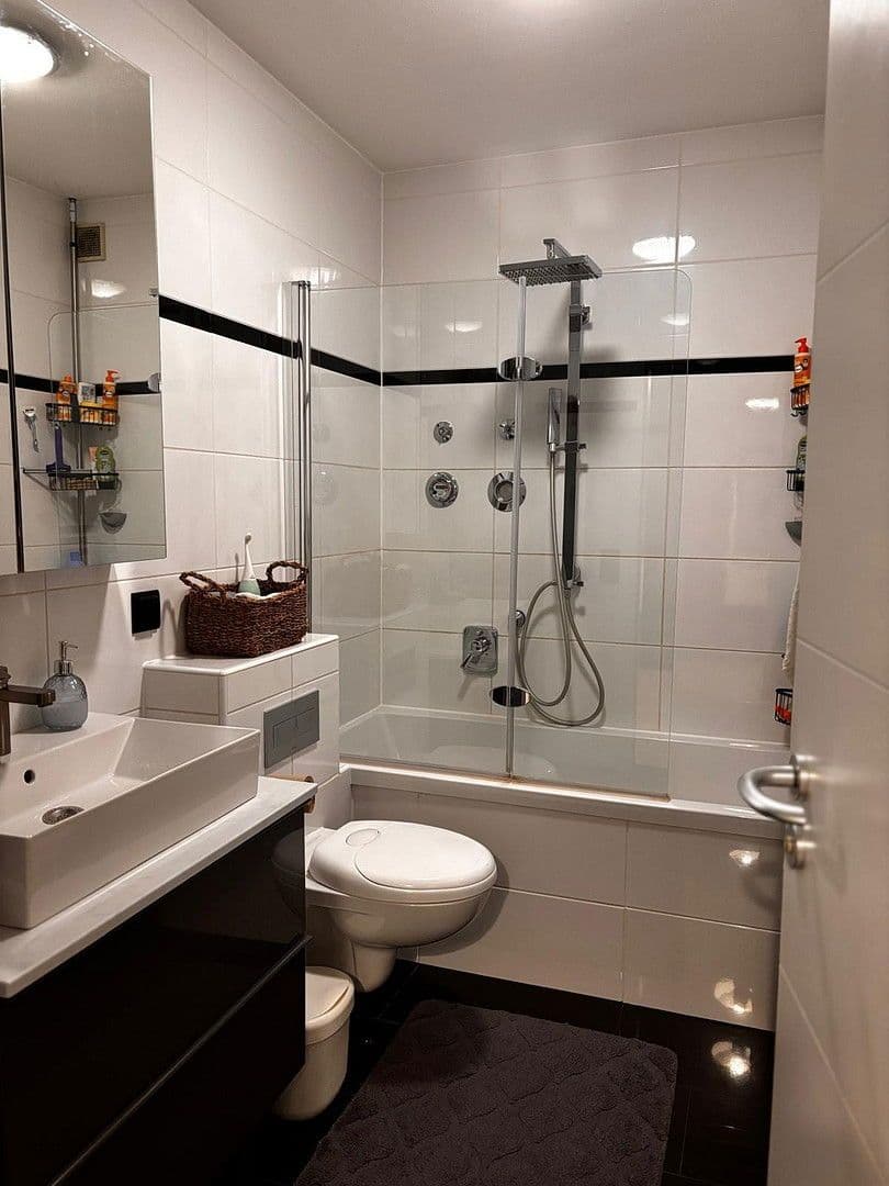 Prodej bytu 4+1 100 m², Allinger Straße 149, Puchheim, Bavorsko Prodej bytu 4+1 100 m², Allinger Straße 149, Puchheim, Bavorsko