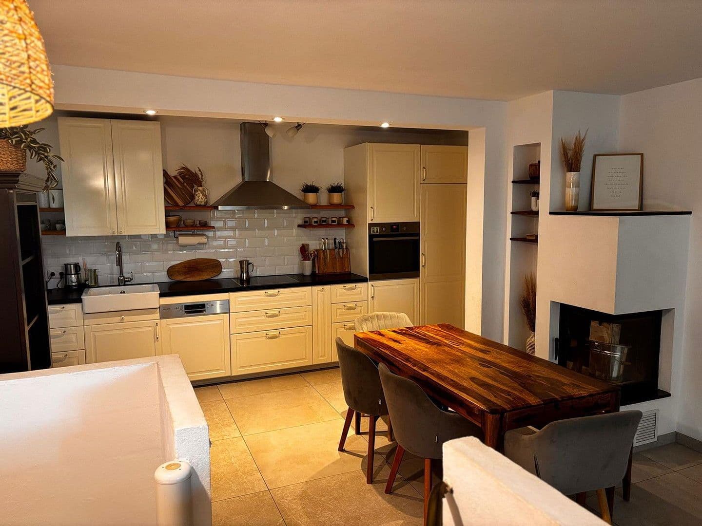 Prodej bytu 4+1 100 m², Allinger Straße 149, Puchheim, Bavorsko Prodej bytu 4+1 100 m², Allinger Straße 149, Puchheim, Bavorsko