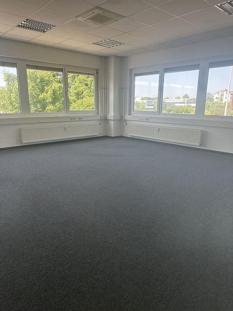 Pronájem kanceláře 270 m², Augsburg, Bavorsko Pronájem kanceláře 270 m², Augsburg, Bavorsko