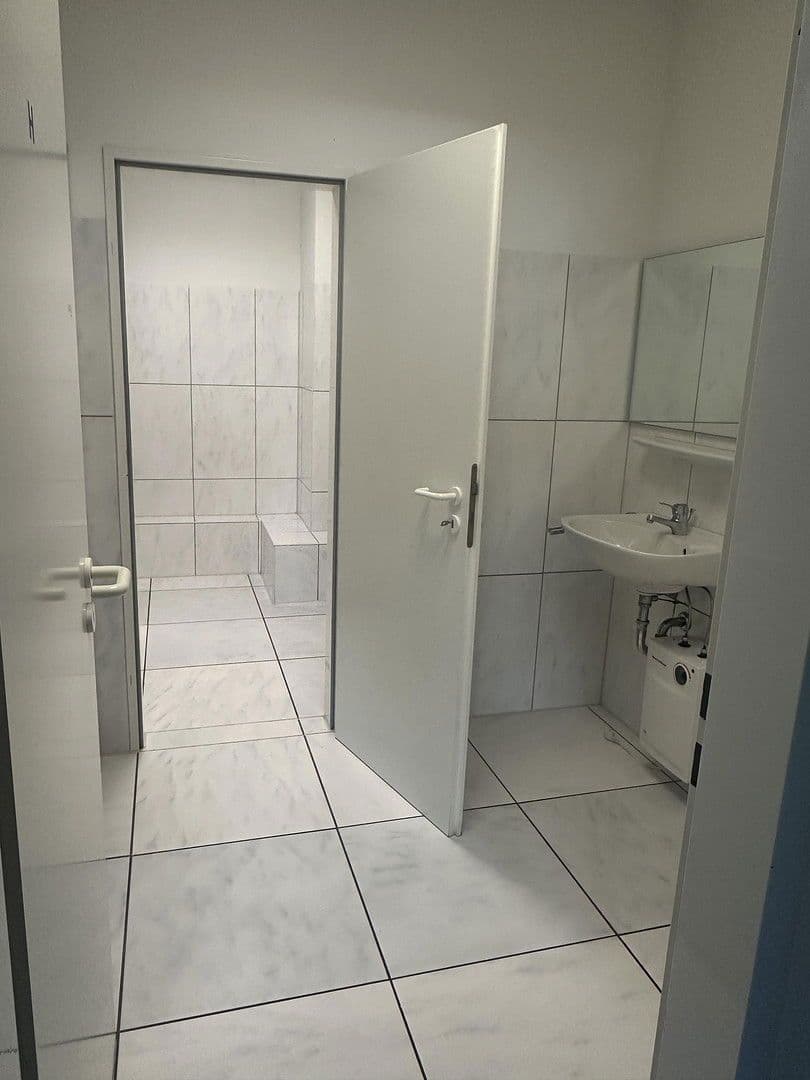 Pronájem kanceláře 270 m², Augsburg, Bavorsko Pronájem kanceláře 270 m², Augsburg, Bavorsko