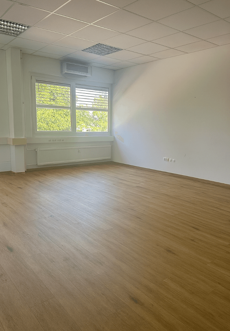 Pronájem kanceláře 270 m², Augsburg, Bavorsko Pronájem kanceláře 270 m², Augsburg, Bavorsko