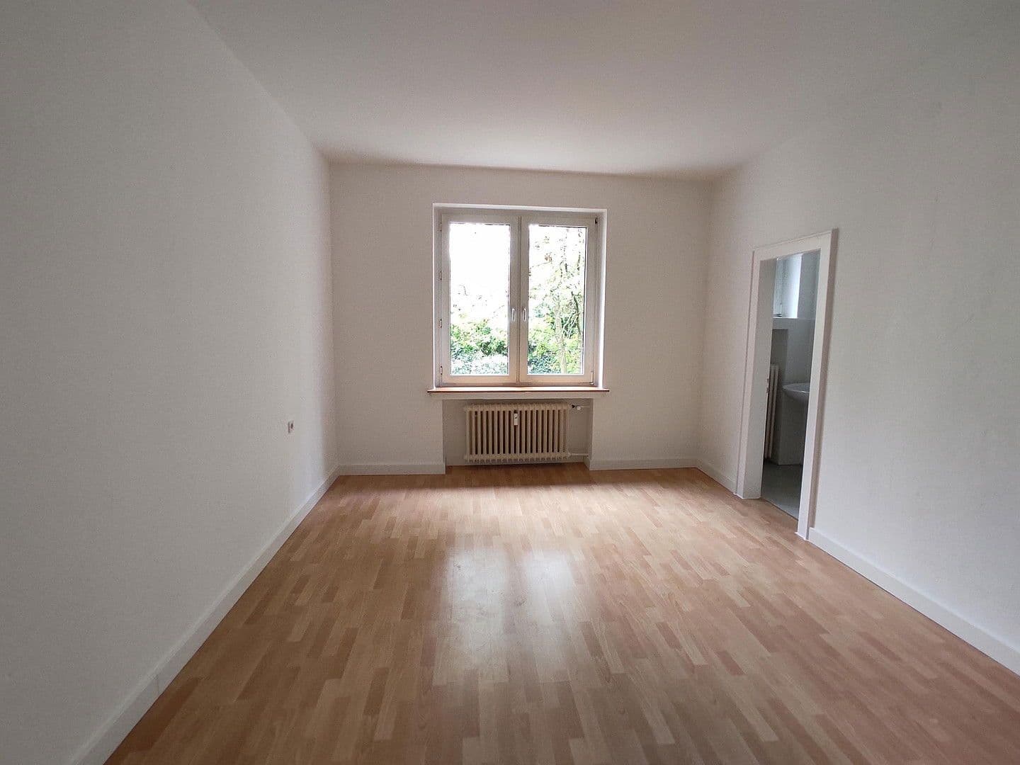 Prodej bytu 3+1 90 m², Hufelandstraße 34, Essen, Severní Porýní-Vestfálsko Prodej bytu 3+1 90 m², Hufelandstraße 34, Essen, Severní Porýní-Vestfálsko