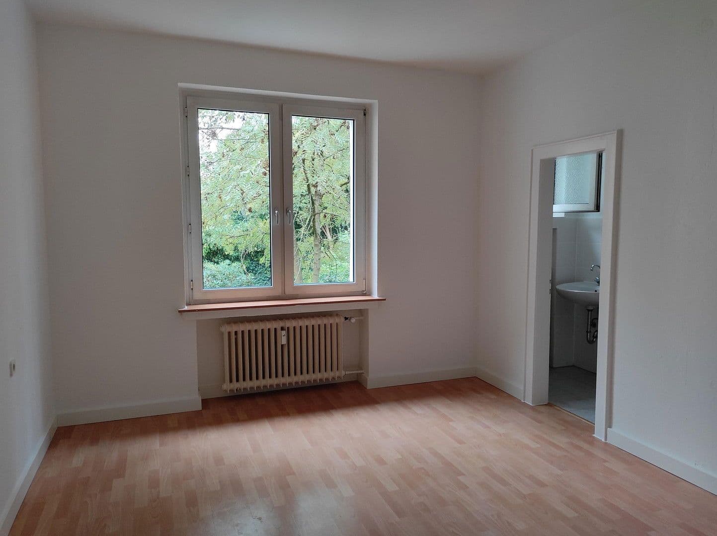 Prodej bytu 3+1 90 m², Hufelandstraße 34, Essen, Severní Porýní-Vestfálsko Prodej bytu 3+1 90 m², Hufelandstraße 34, Essen, Severní Porýní-Vestfálsko