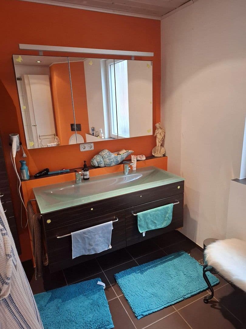 Prodej domu 160 m², pozemek 100 m², Kulmbach, Bavorsko Prodej domu 160 m², pozemek 100 m², Kulmbach, Bavorsko