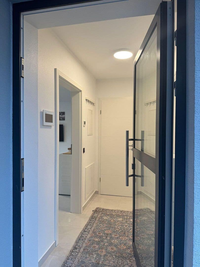 Pronájem bytu 1+1 33 m², Leverkusen, Severní Porýní-Vestfálsko Pronájem bytu 1+1 33 m², Leverkusen, Severní Porýní-Vestfálsko