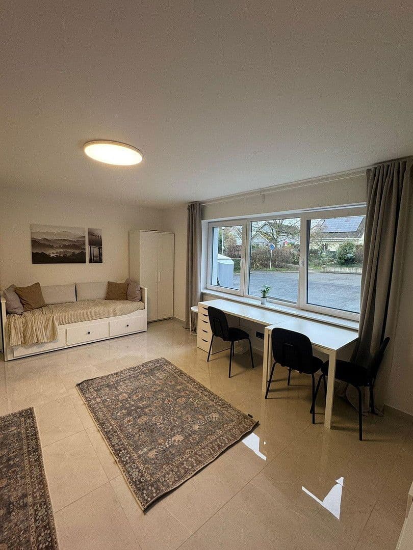 Pronájem bytu 1+1 33 m², Leverkusen, Severní Porýní-Vestfálsko Pronájem bytu 1+1 33 m², Leverkusen, Severní Porýní-Vestfálsko