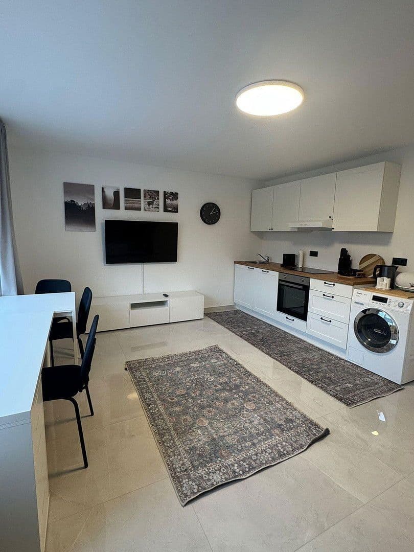 Pronájem bytu 1+1 33 m², Leverkusen, Severní Porýní-Vestfálsko Pronájem bytu 1+1 33 m², Leverkusen, Severní Porýní-Vestfálsko