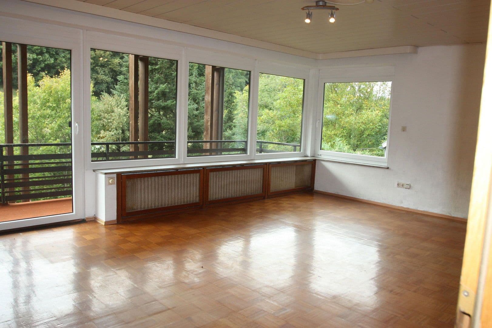 Prodej domu 235 m², pozemek 552 m², Wolfskehle, Kulmbach, Bavorsko Prodej domu 235 m², pozemek 552 m², Wolfskehle, Kulmbach, Bavorsko