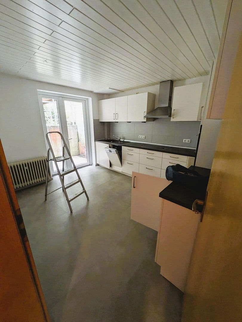 Prodej domu 235 m², pozemek 552 m², Wolfskehle, Kulmbach, Bavorsko Prodej domu 235 m², pozemek 552 m², Wolfskehle, Kulmbach, Bavorsko