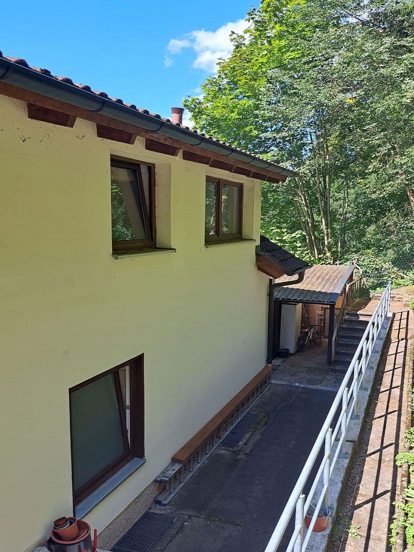 Prodej domu 235 m², pozemek 552 m², Wolfskehle, Kulmbach, Bavorsko Prodej domu 235 m², pozemek 552 m², Wolfskehle, Kulmbach, Bavorsko