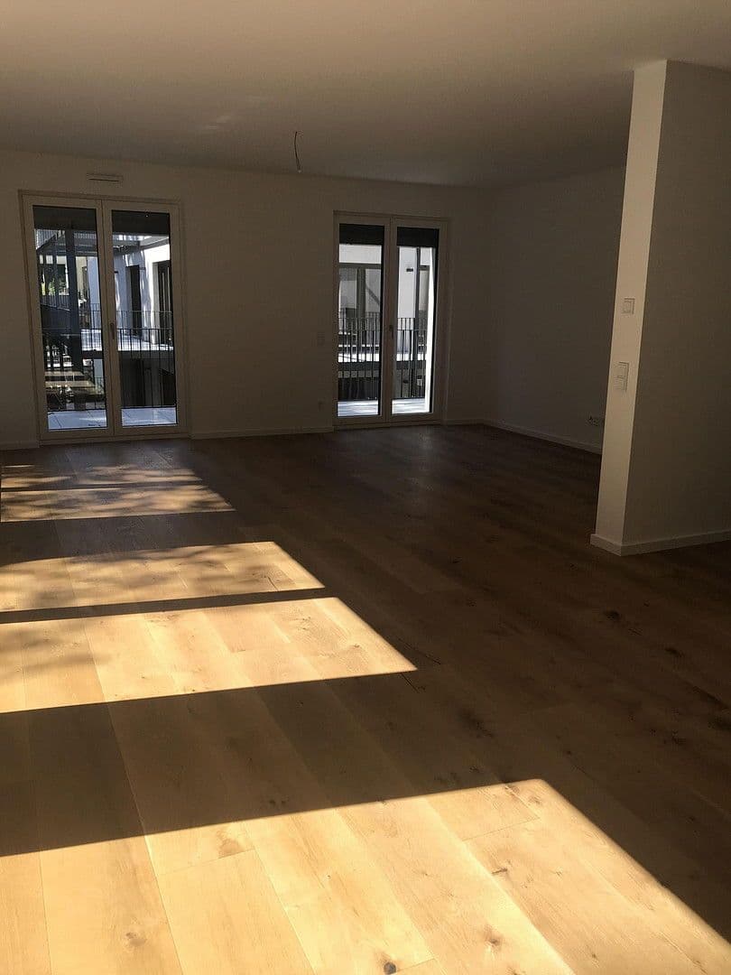 Pronájem bytu 4+1 146 m², Buchschlager Allee 29-33, Dreieich, Hessen Pronájem bytu 4+1 146 m², Buchschlager Allee 29-33, Dreieich, Hessen