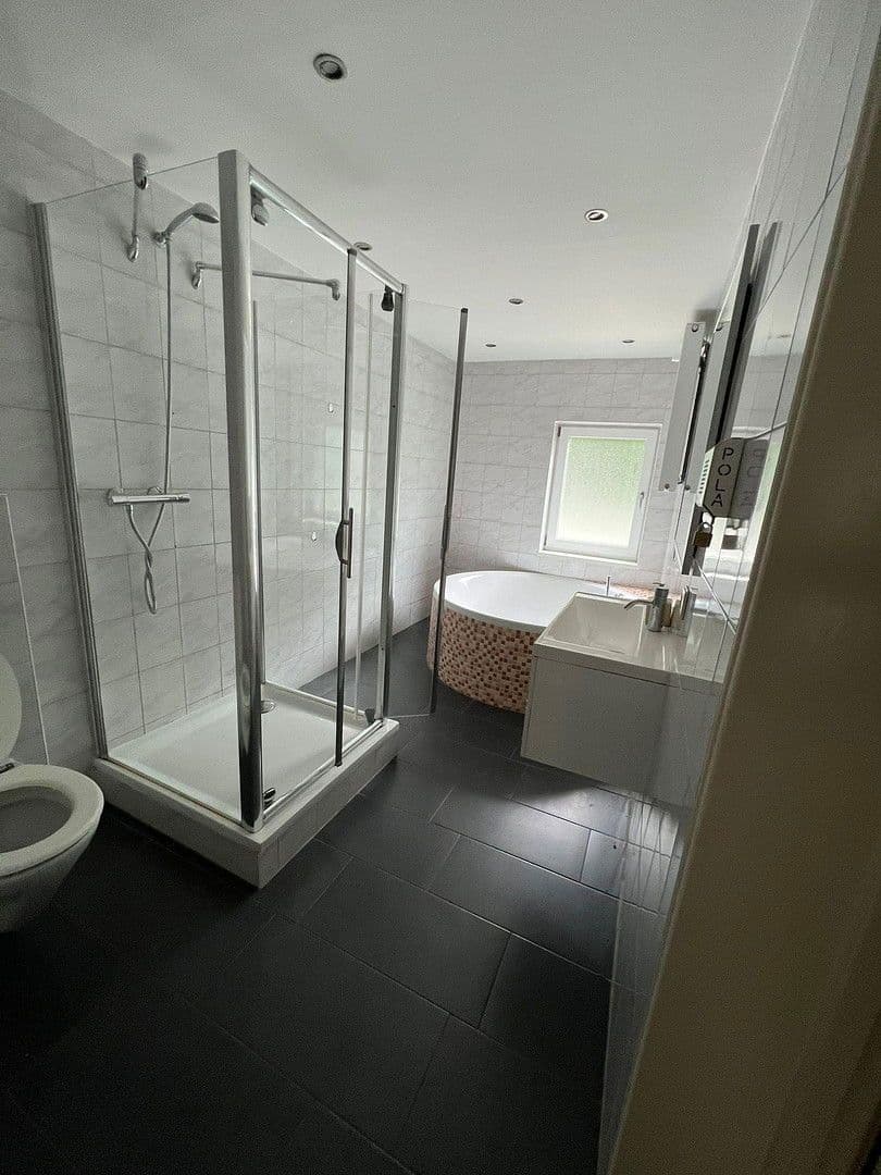 Pronájem bytu 3+1 131 m², Alte Blankenburger Str. 3, Thale, Sasko-Anhaltsko Pronájem bytu 3+1 131 m², Alte Blankenburger Str. 3, Thale, Sasko-Anhaltsko