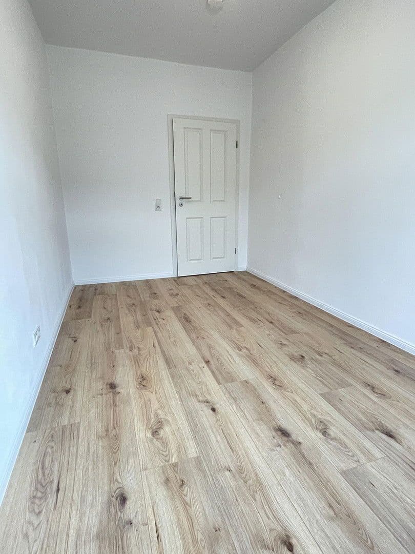 Pronájem bytu 3+1 62 m², Langer Weg 7, Magdeburg, Sasko-Anhaltsko Pronájem bytu 3+1 62 m², Langer Weg 7, Magdeburg, Sasko-Anhaltsko