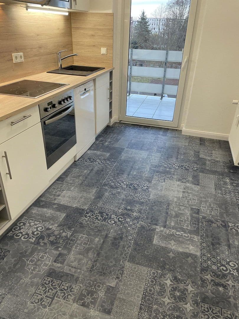 Pronájem bytu 3+1 62 m², Langer Weg 7, Magdeburg, Sasko-Anhaltsko Pronájem bytu 3+1 62 m², Langer Weg 7, Magdeburg, Sasko-Anhaltsko