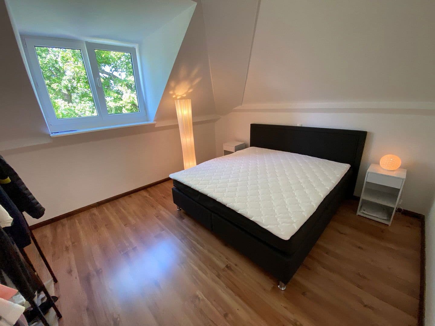 Prodej domu 357 m², pozemek 573 m², Falkensee, Braniborsko Prodej domu 357 m², pozemek 573 m², Falkensee, Braniborsko