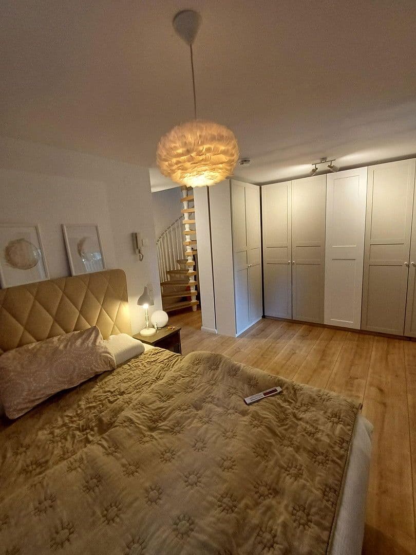 Prodej domu 357 m², pozemek 573 m², Falkensee, Braniborsko Prodej domu 357 m², pozemek 573 m², Falkensee, Braniborsko