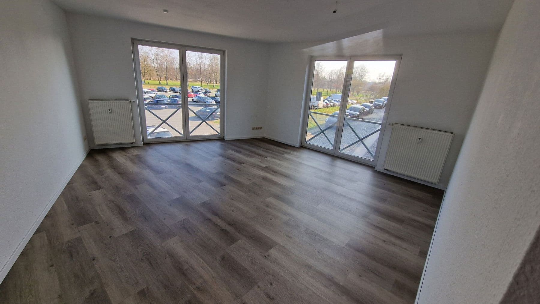 Pronájem bytu 3+1 89 m², Gleviner Mauer 22, Güstrow, Mecklenburg-Vorpommern Pronájem bytu 3+1 89 m², Gleviner Mauer 22, Güstrow, Mecklenburg-Vorpommern