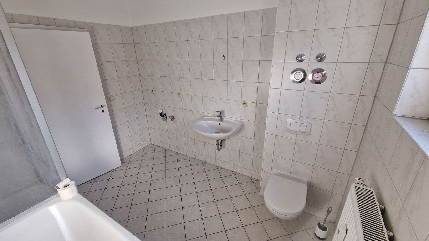 Pronájem bytu 3+1 89 m², Gleviner Mauer 22, Güstrow, Mecklenburg-Vorpommern Pronájem bytu 3+1 89 m², Gleviner Mauer 22, Güstrow, Mecklenburg-Vorpommern
