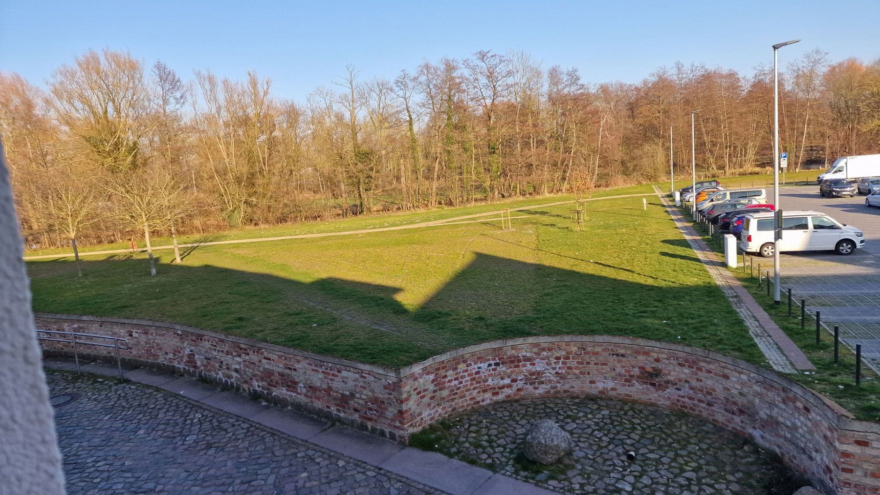 Pronájem bytu 3+1 89 m², Gleviner Mauer 22, Güstrow, Mecklenburg-Vorpommern Pronájem bytu 3+1 89 m², Gleviner Mauer 22, Güstrow, Mecklenburg-Vorpommern