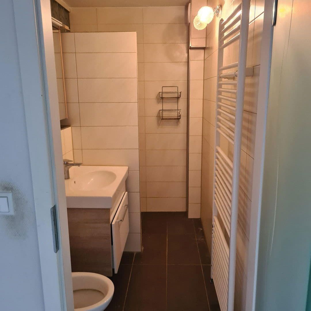 Prodej domu 90 m², pozemek 197 m², Hauffstraße 48/1, Pfullingen, Bádensko-Württembersko Prodej domu 90 m², pozemek 197 m², Hauffstraße 48/1, Pfullingen, Bádensko-Württembersko