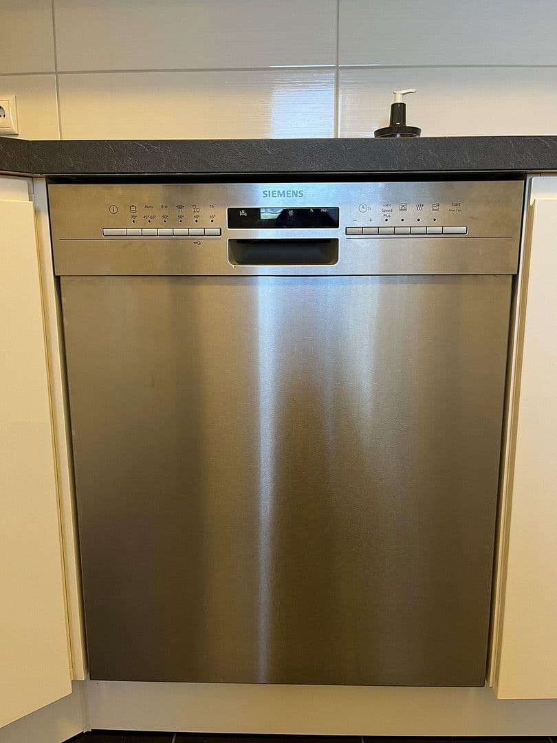 Pronájem bytu 3+kk 90 m², Mozartstraße 69, Erlangen, Bavorsko Pronájem bytu 3+kk 90 m², Mozartstraße 69, Erlangen, Bavorsko