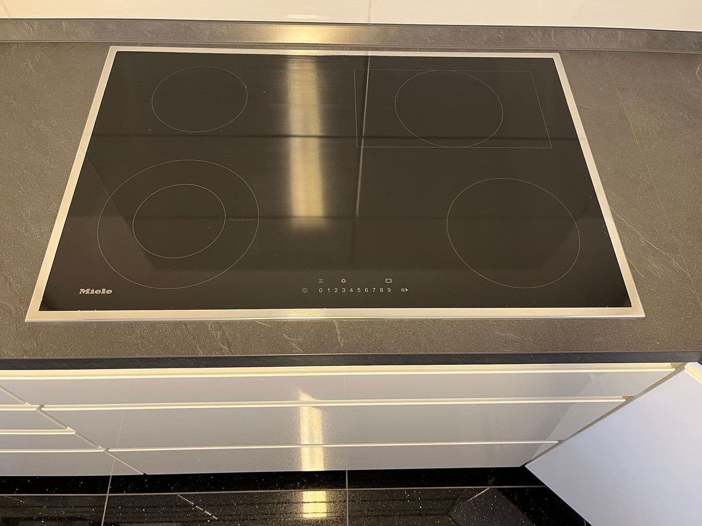 Pronájem bytu 3+kk 90 m², Mozartstraße 69, Erlangen, Bavorsko Pronájem bytu 3+kk 90 m², Mozartstraße 69, Erlangen, Bavorsko