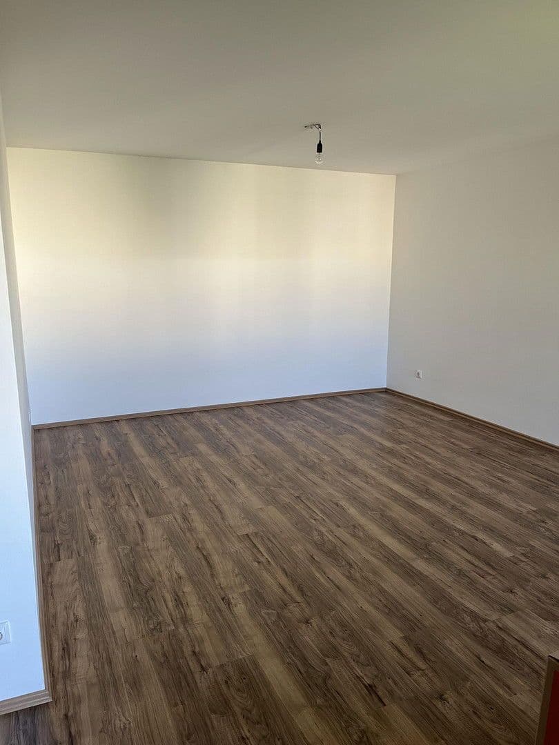 Pronájem bytu 3+kk 90 m², Mozartstraße 69, Erlangen, Bavorsko Pronájem bytu 3+kk 90 m², Mozartstraße 69, Erlangen, Bavorsko