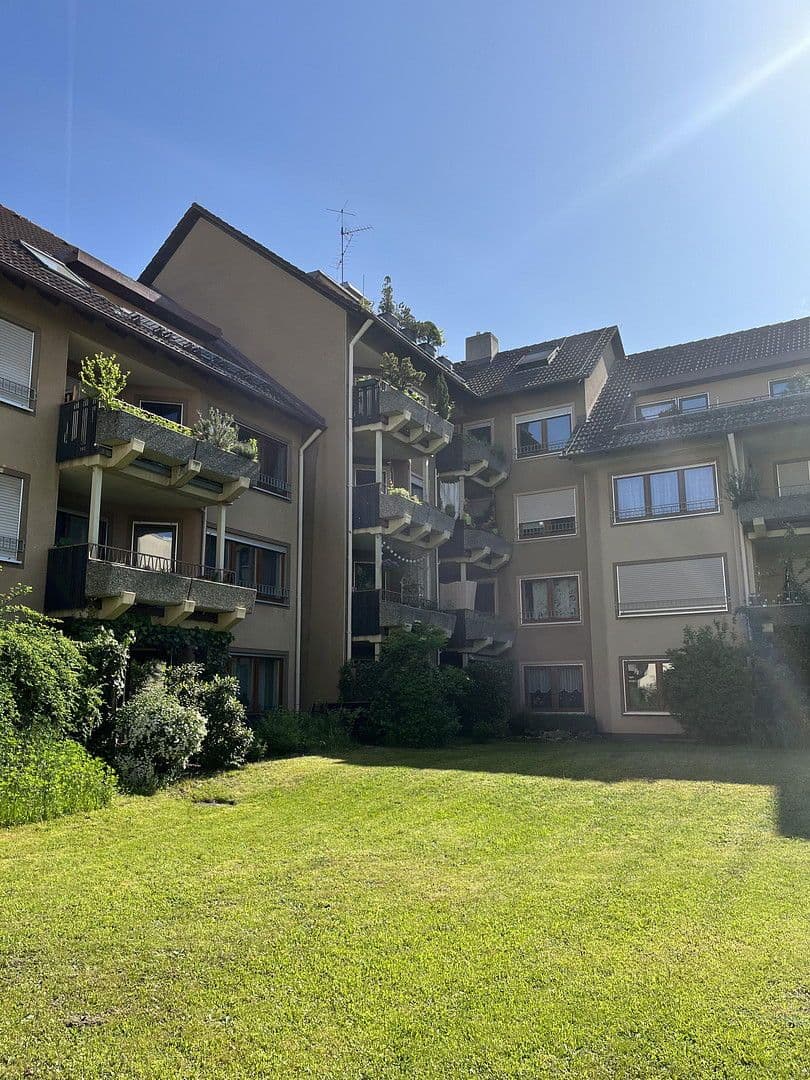 Pronájem bytu 3+kk 90 m², Mozartstraße 69, Erlangen, Bavorsko Pronájem bytu 3+kk 90 m², Mozartstraße 69, Erlangen, Bavorsko