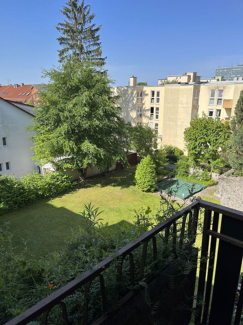 Pronájem bytu 3+kk 90 m², Mozartstraße 69, Erlangen, Bavorsko Pronájem bytu 3+kk 90 m², Mozartstraße 69, Erlangen, Bavorsko